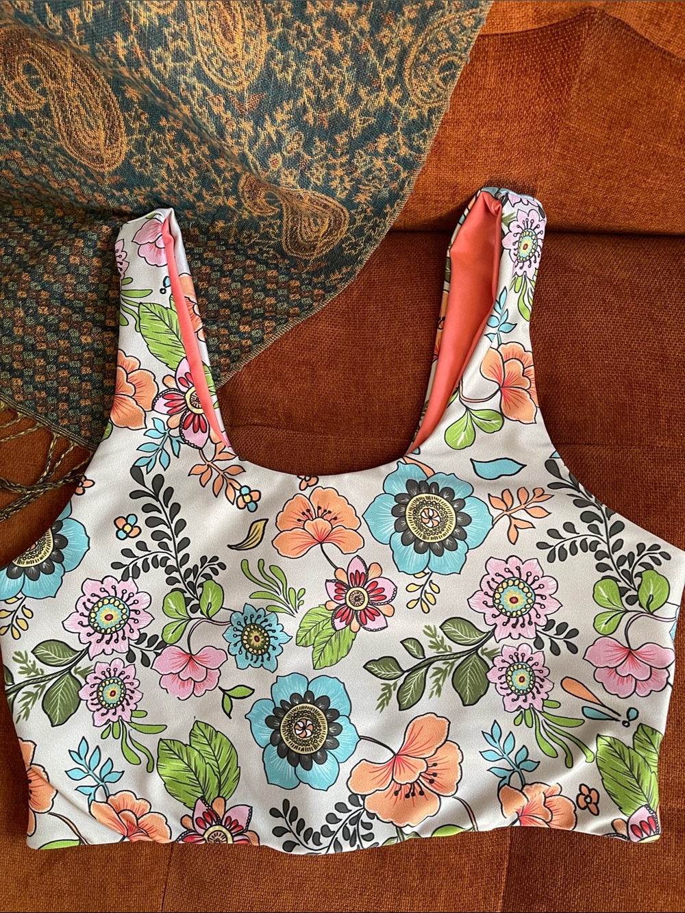 BECCA Floral Scoop Neck sports bra,  Coral Trim, LARGE. (1 of 2 listed)